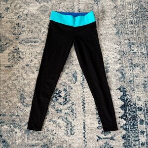 PINK Victoria's Secret Reversible Leggings in Black and Aqua/Royal Blue
